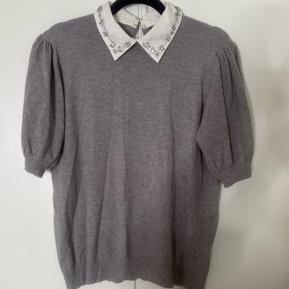 Great Top for Work- Chic Elegant